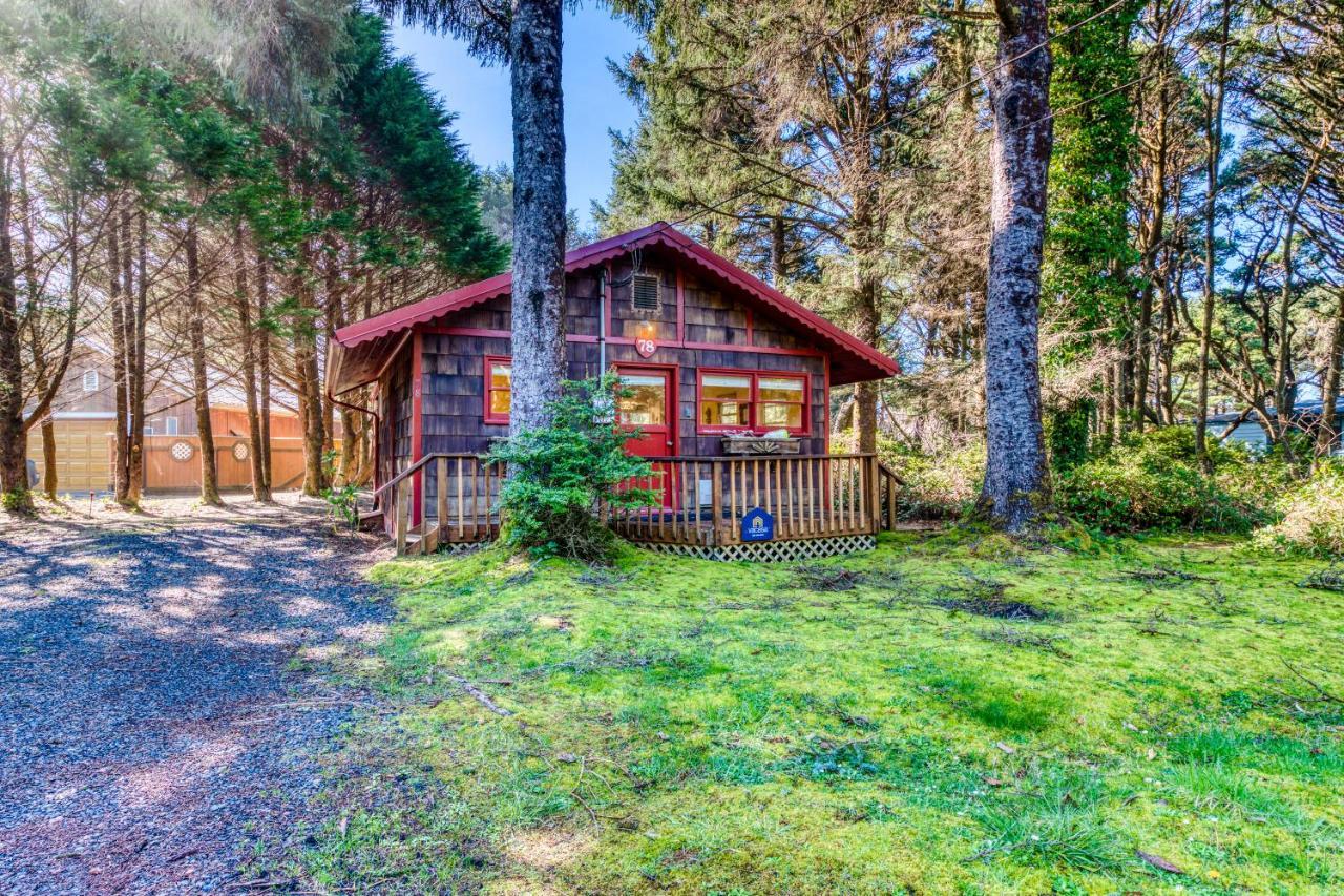 Woodland Cottage By The Sea Yachats Bagian luar foto